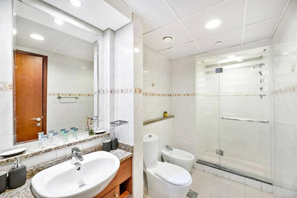 Stonetree - 1Br Apartment With Lake View Dubai 0*,  United Arab Emirates